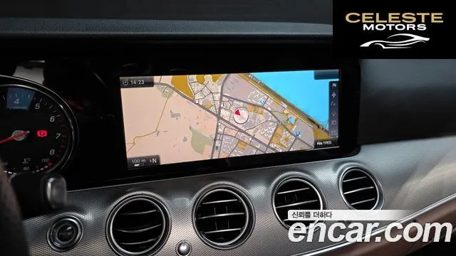 MERCEDES BENZ E-Classe W213 E200 Avantgarde 2017 — photo 20 sur 32
