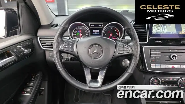 MERCEDES BENZ GLE-Classe W166 GLE350 d 4MATIC 2017 — photo 12 sur 20