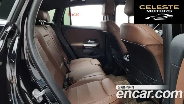 MERCEDES BENZ GLA-Classe H247 GLA250 4MATIC 2023 — photo 17 sur 36
