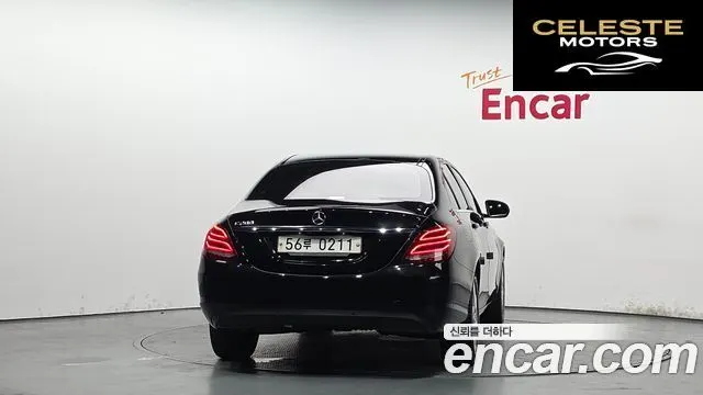 MERCEDES BENZ C-Classe W205 C200 2016 — photo 4 sur 20