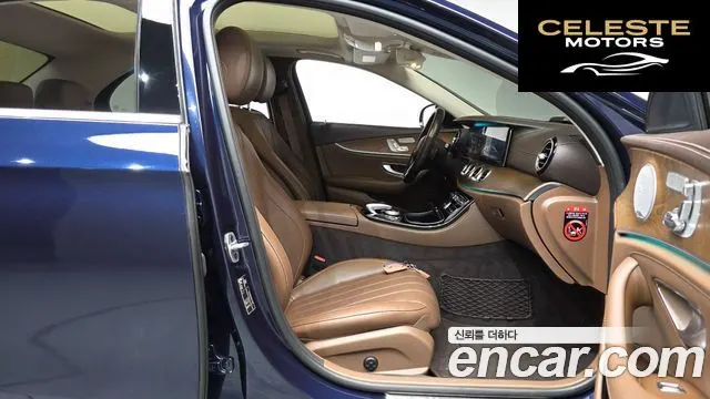 MERCEDES BENZ E-Classe W213 E300 4MATIC Exclusive 2019 — photo 15 sur 33