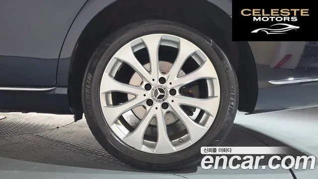 MERCEDES BENZ E-Classe W213 E300 4MATIC Exclusive 2019 — photo 6 sur 33