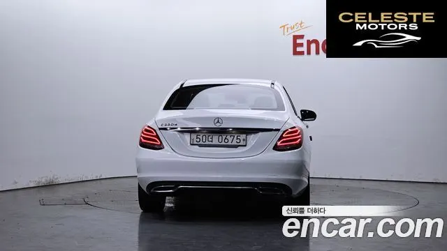 MERCEDES BENZ C-Classe W205 C220 d Avantgarde 2016 — photo 4 sur 22