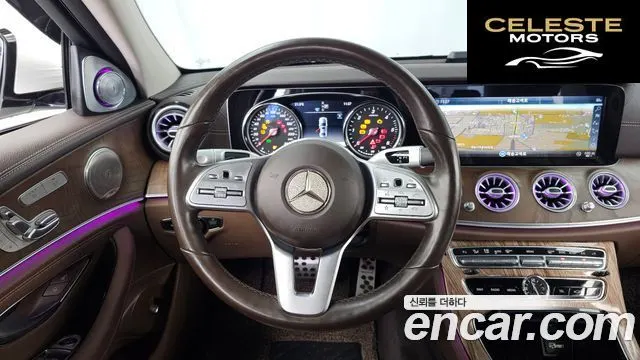 MERCEDES BENZ E-Classe W213 E220d Exclusive 2019 — photo 13 sur 26