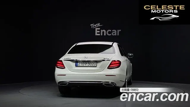 MERCEDES BENZ E-Classe W213 E220d Exclusive 2019 — photo 4 sur 26