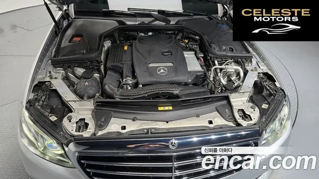 MERCEDES BENZ E-Classe W213 E300 4MATIC Exclusive 2018 — photo 6 sur 38