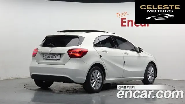 MERCEDES BENZ A-Classe W176 A200 2016 — photo 2 sur 26