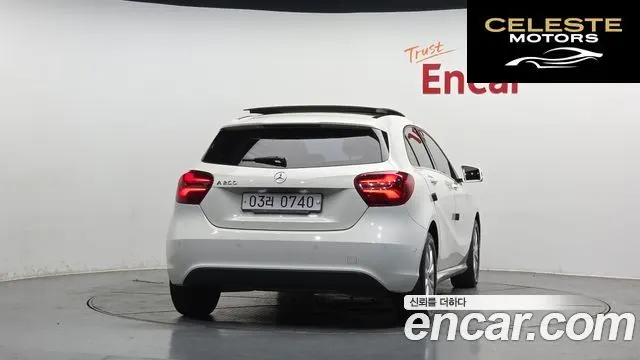 MERCEDES BENZ A-Classe W176 A200 2016 — photo 4 sur 26