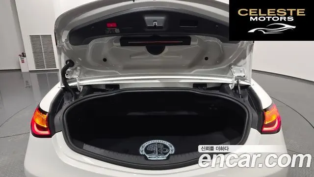 MERCEDES BENZ CLE-Classe C236 CLE200 Cabriolet 2025 — photo 24 sur 32