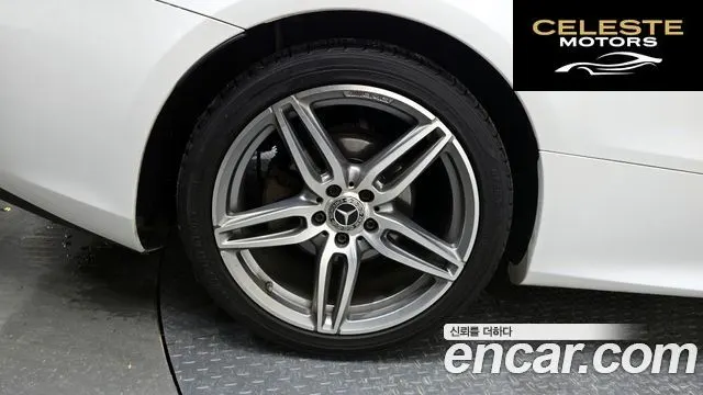 MERCEDES BENZ E-Classe W213 E220d Coupé 2019 — photo 29 sur 31