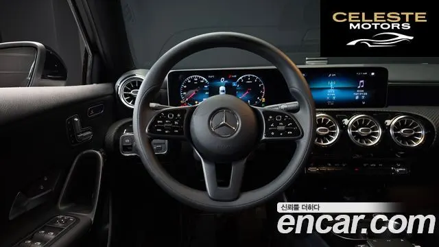 MERCEDES BENZ A-Classe W177 A220 Berline 2020 — photo 13 sur 26
