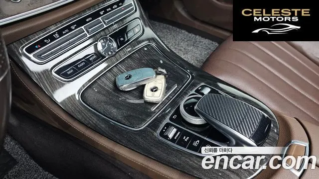 MERCEDES BENZ E-Classe W213 E300 4MATIC Exclusive 2017 — photo 21 sur 30