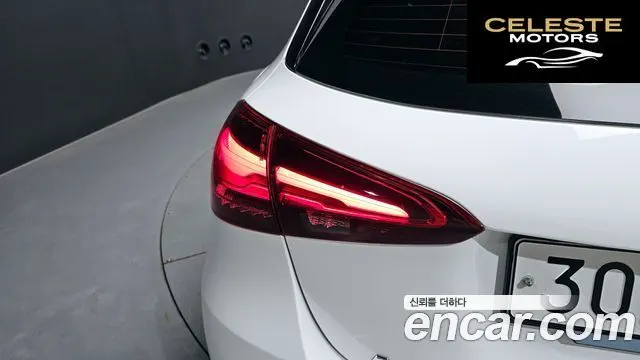 MERCEDES BENZ A-Classe W177 A220 Hatchback 2024 — photo 9 sur 32