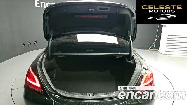 MERCEDES BENZ C-Classe W205 C200 2020 — photo 26 sur 33