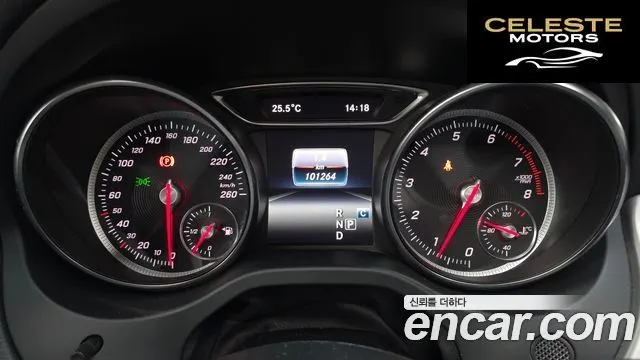 MERCEDES BENZ GLA-Classe X156 GLA220 Premium 2019 — photo 10 sur 36