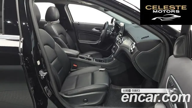 MERCEDES BENZ GLA-Classe X156 GLA220 Premium 2019 — photo 12 sur 36