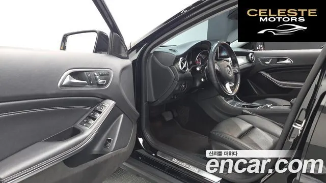 MERCEDES BENZ GLA-Classe X156 GLA220 Premium 2019 — photo 16 sur 36