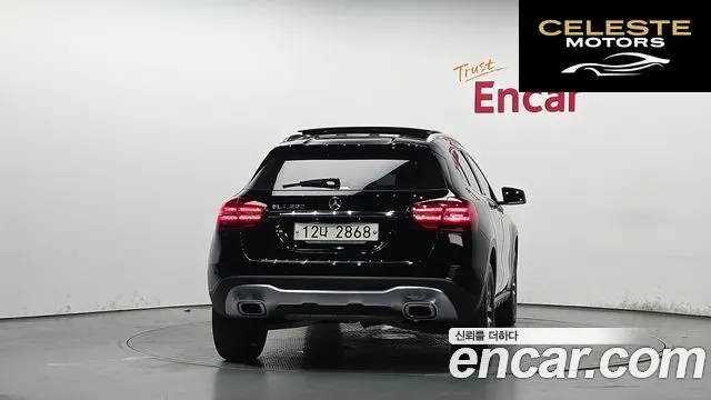 MERCEDES BENZ GLA-Classe X156 GLA220 Premium 2019 — photo 3 sur 36