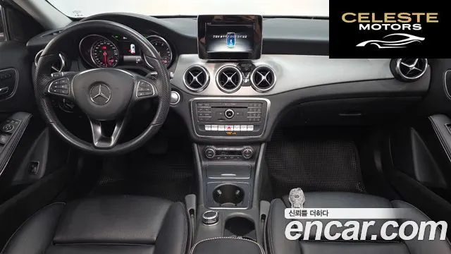 MERCEDES BENZ GLA-Classe X156 GLA220 Premium 2019 — photo 34 sur 36