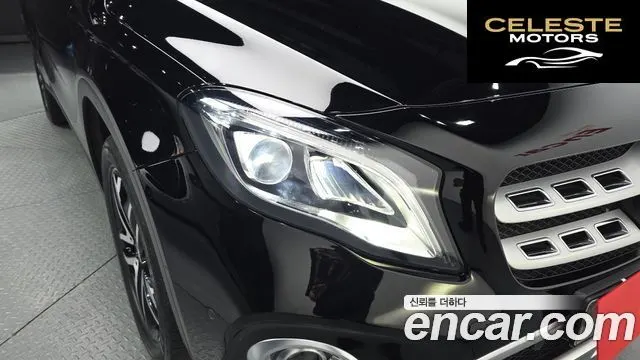 MERCEDES BENZ GLA-Classe X156 GLA220 Premium 2019 — photo 7 sur 36