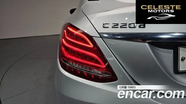 MERCEDES BENZ C-Classe W205 C220 d 4MATIC 2016 — photo 8 sur 29