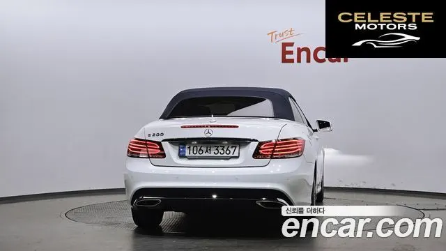 MERCEDES BENZ E-Classe W212 E200 Cabriolet 2014 — photo 4 sur 25