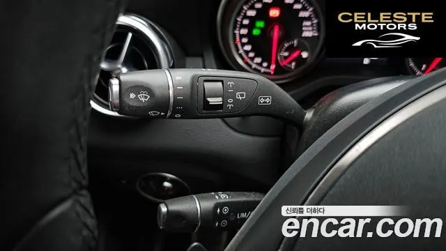MERCEDES BENZ GLA-Classe X156 GLA220 2018 — photo 22 sur 33