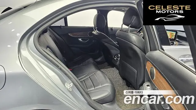 MERCEDES BENZ C-Classe W205 C220 d Exclusive 2016 — photo 12 sur 26