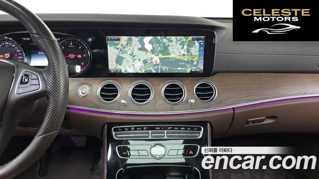 MERCEDES BENZ E-Classe W213 E220d 4MATIC Exclusive 2017 — photo 20 sur 33