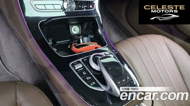 MERCEDES BENZ E-Classe W213 E220d 4MATIC Exclusive 2017 — photo 29 sur 33