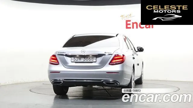 MERCEDES BENZ E-Classe W213 E220d 4MATIC Exclusive 2017 — photo 4 sur 33