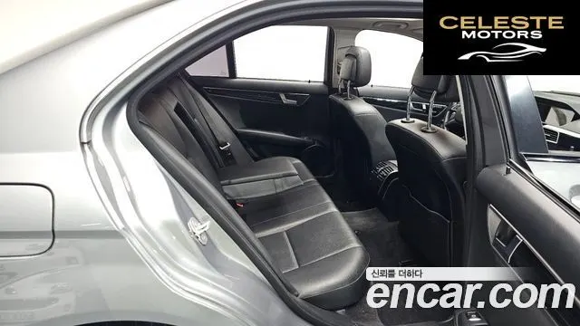 MERCEDES BENZ C-Classe W204 C200 CGI 2013 — photo 16 sur 35