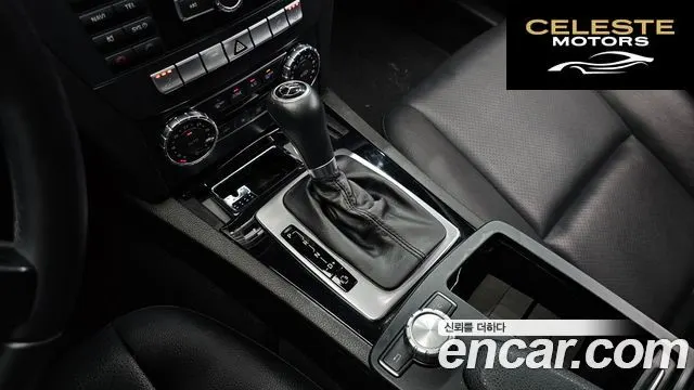 MERCEDES BENZ C-Classe W204 C200 CGI 2013 — photo 11 sur 35