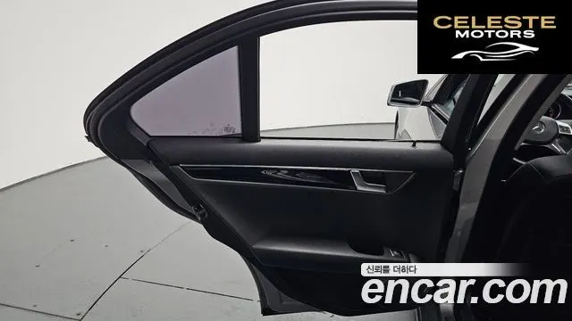 MERCEDES BENZ C-Classe W204 C200 CGI 2013 — photo 14 sur 35