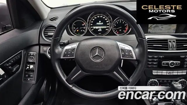 MERCEDES BENZ C-Classe W204 C200 CGI 2013 — photo 18 sur 35