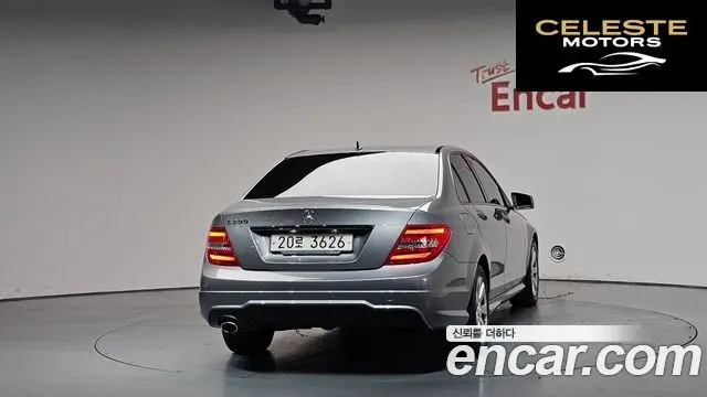 MERCEDES BENZ C-Classe W204 C200 CGI 2013 — photo 3 sur 35
