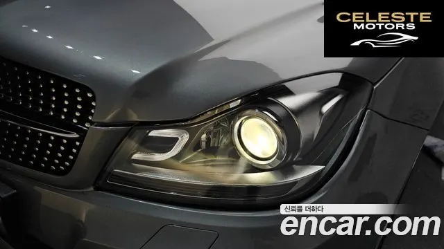 MERCEDES BENZ C-Classe W204 C200 CGI 2013 — photo 7 sur 35