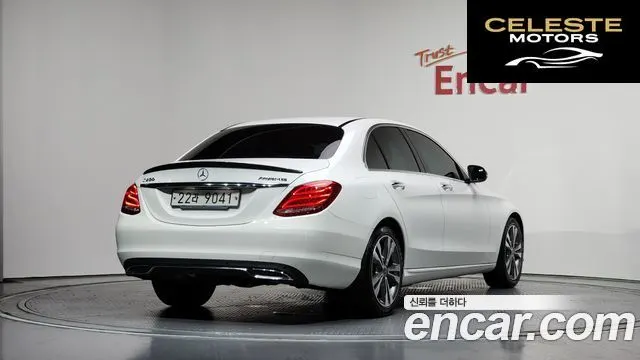 MERCEDES BENZ C-Classe W205 C200 Avantgarde 2018 — photo 2 sur 32