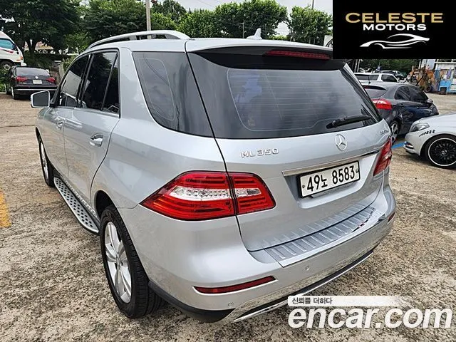 MERCEDES BENZ M-Classe W166 ML350 4MATIC 2015 — photo 17 sur 26