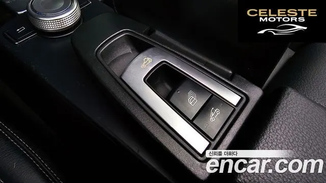MERCEDES BENZ E-Classe W212 E350 Cabriolet 2011 — photo 26 sur 30