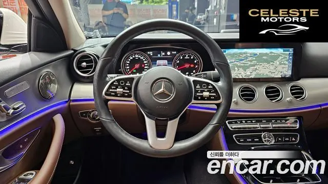 MERCEDES BENZ E-Classe W213 E300 Avantgarde 2019 — photo 19 sur 30