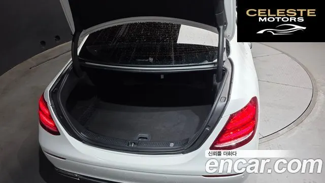 MERCEDES BENZ E-Classe W213 E300 Avantgarde 2019 — photo 30 sur 30