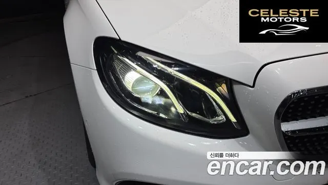 MERCEDES BENZ E-Classe W213 E300 Avantgarde 2019 — photo 8 sur 30