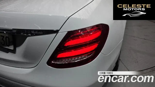 MERCEDES BENZ E-Classe W213 E300 Avantgarde 2019 — photo 9 sur 30