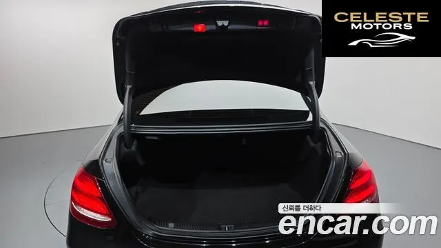 MERCEDES BENZ E-Classe W213 E300 4MATIC Avantgarde 2019 — photo 20 sur 20