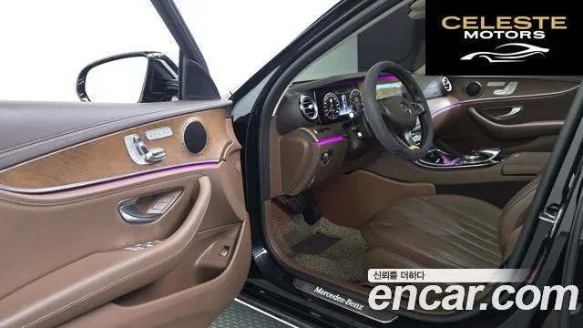 MERCEDES BENZ E-Classe W213 E300 4MATIC Exclusive 2017 — photo 10 sur 20