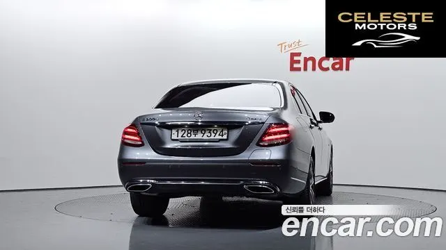 MERCEDES BENZ E-Classe W213 E300e 4MATIC Exclusive 2020 — photo 4 sur 34