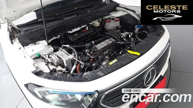 MERCEDES BENZ EQB X243 EQB300 4MATIC 2024 — photo 6 sur 20