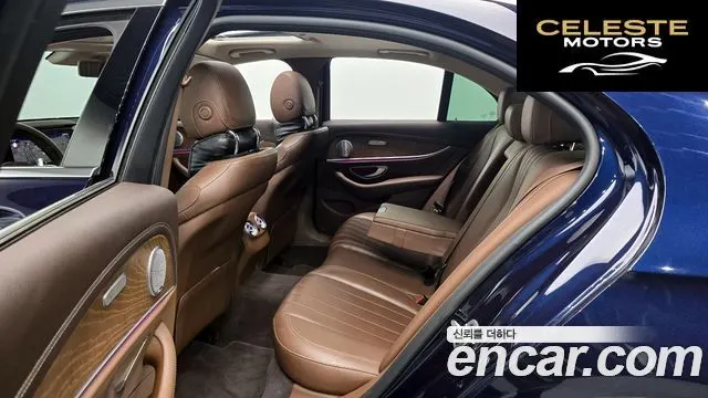 MERCEDES BENZ E-Classe W213 E220d Exclusive 2019 — photo 12 sur 20