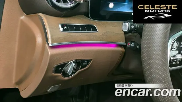 MERCEDES BENZ E-Classe W213 E220d Exclusive 2019 — photo 14 sur 20